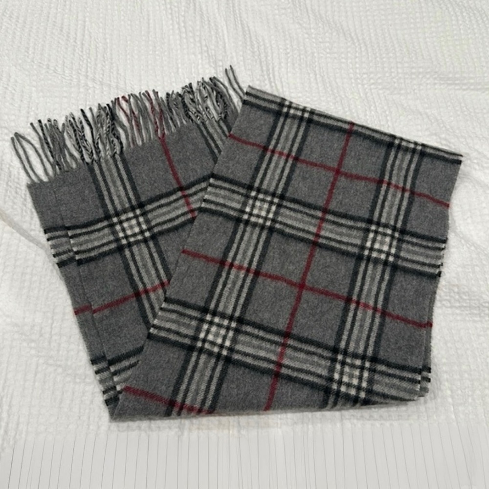 Plaid Men's Gray and Red Plaid Scarf